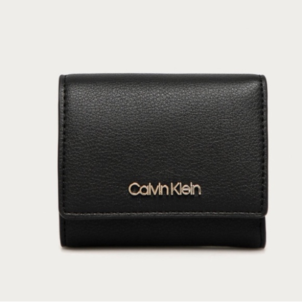 Calvin Klein: Mini Wallet